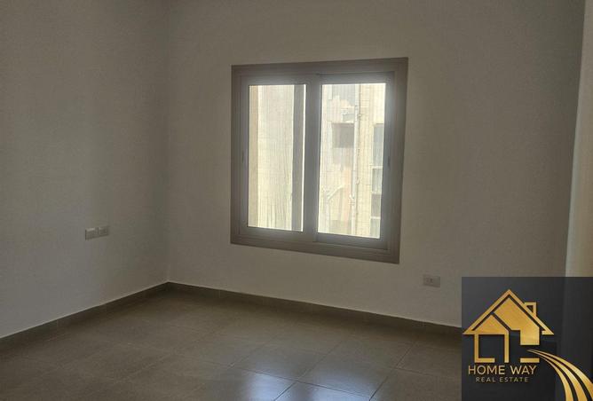96853011 - Property Image 3