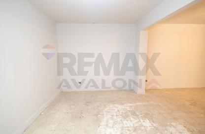 Apartment - 3 Bedrooms - 1 Bathroom for sale in Bek St. - Saba Basha - Hay Sharq - Alexandria Apartment - 3 Bedrooms - 1 Bathroom for sale in Bek St. - Saba Basha - Hay Sharq - Alexandria
