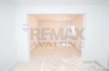 Apartment - 3 Bedrooms - 1 Bathroom for sale in Bek St. - Saba Basha - Hay Sharq - Alexandria Apartment - 3 Bedrooms - 1 Bathroom for sale in Bek St. - Saba Basha - Hay Sharq - Alexandria