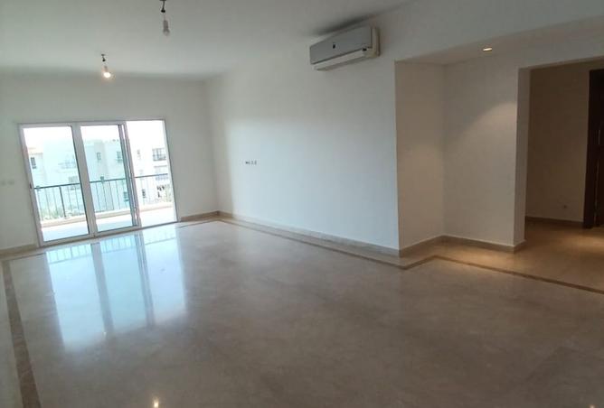 98823773 - Property Image 2