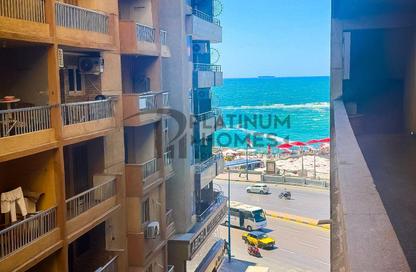 Apartment - 3 Bedrooms - 1 Bathroom for sale in El Gaish Road - Miami - Hay Awal El Montazah - Alexandria