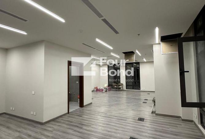 102912404 - Property Main Image