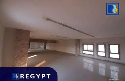 Office Space - Studio - 2 Bathrooms for rent in Al Nasr St. - El Laselky - New Maadi - Hay El Maadi - Cairo