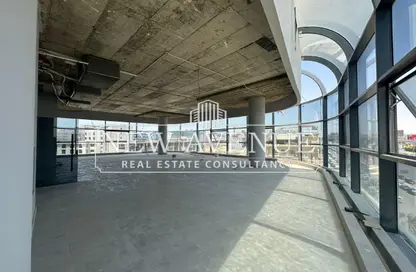 Office Space - 4 Bedrooms - 1 Bathroom for rent in Concord Plaza - South Investors Area - New Cairo City - Cairo