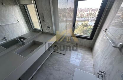 Apartment - 4 Bedrooms - 3 Bathrooms for rent in Salah Al Din St. - Zamalek - Cairo
