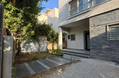 فيلا - 4 غرف نوم - 3 حمامات للبيع في زايد ديونز - الحي السادس - الشيخ زايد - الجيزة