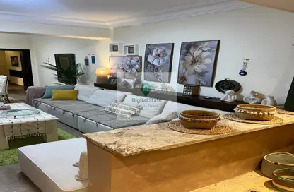 Apartment - 3 Bedrooms - 2 Bathrooms for sale in Ibn Ketebaa St. - Al Hadiqah Al Dawliyah - 7th District - Nasr City - Cairo