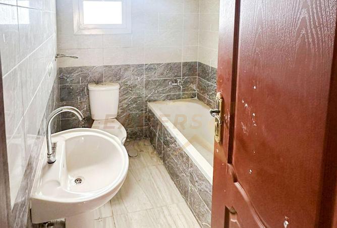 73499227 - Property Image 2