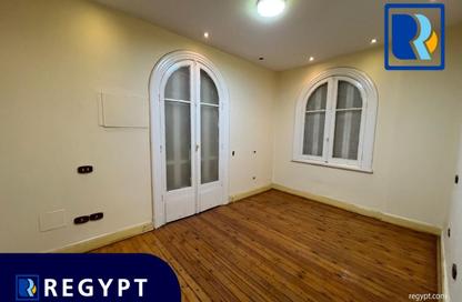 Office Space - Studio - 2 Bathrooms for rent in Yehia Ibrahim St. - Zamalek - Cairo