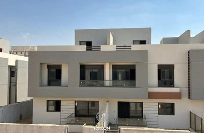 Townhouse - 5 Bedrooms - 4 Bathrooms for sale in Bleu Vert - New Capital Compounds - New Capital City - Cairo