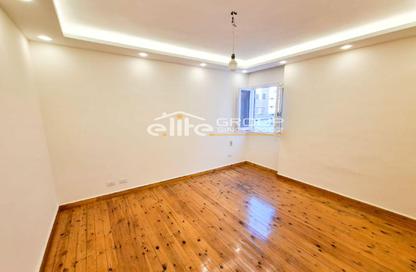 Apartment - 3 - 2 for sale in Stanley - Hay Sharq - Alexandria