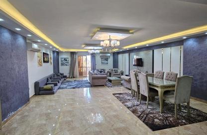 شقة - 3 غرف نوم - 3 حمامات للبيع في شارع الاسراء - المهندسين - الجيزة