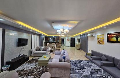 Apartment - 3 Bedrooms - 3 Bathrooms for sale in Al Esraa St. - Mohandessin - Giza