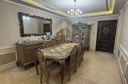 شقة - 3 غرف نوم - 1 حمام للبيع في شارع محرم بك - محرم بك - حي وسط - الاسكندرية
