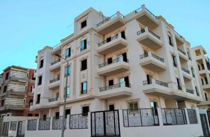 Apartment - 3 Bedrooms - 2 Bathrooms for sale in Bait Alwatan - The 5th Settlement - New Cairo City - Cairo