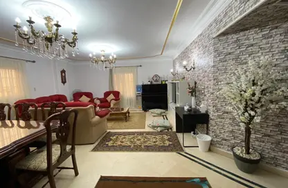 Apartment - 3 Bedrooms - 2 Bathrooms for sale in Nasr City - Cairo