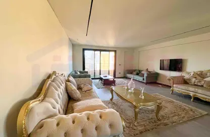 Apartment - 3 Bedrooms - 3 Bathrooms for sale in Al Geish Road - Glim - Hay Sharq - Alexandria