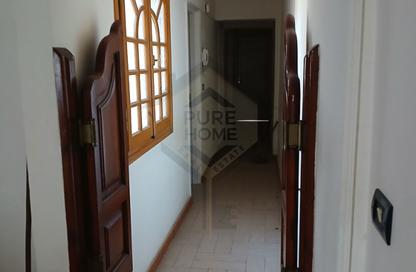 Apartment - 2 Bedrooms - 1 Bathroom for rent in Winget st. - Bolkly - Hay Sharq - Alexandria