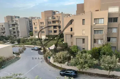 شقة - 1 حمام للبيع في فيلدج جيت - المستثمرين الجنوبية - مدينة القاهرة الجديدة - القاهرة