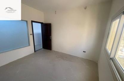 Apartment - 4 Bedrooms - 3 Bathrooms for rent in Doctor Yassin Abdel Ghaffar St. - Area C - Ganoob El Acadimia - New Cairo City - Cairo