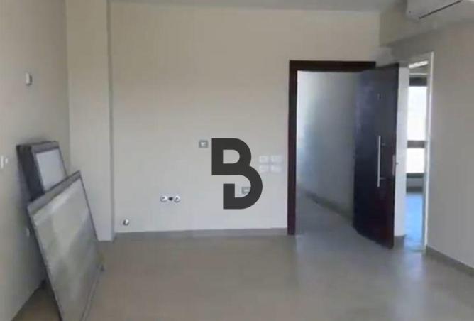 82102418 - Property Image 2