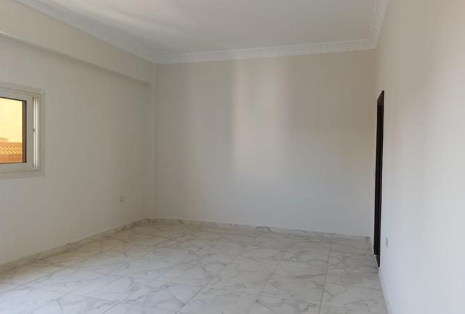 100648896 - Property Image 3