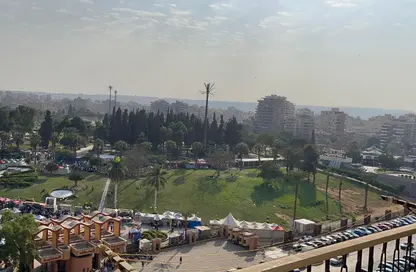 Duplex - 4 Bedrooms - 2 Bathrooms for sale in Dr Mahmoud Ibrahim St. - Al Hadiqah Al Dawliyah - 7th District - Nasr City - Cairo