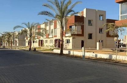 Townhouse - 4 - 5 for sale in Azzar 2 - 5th Settlement Compounds - The 5th Settlement - New Cairo City - Cairo