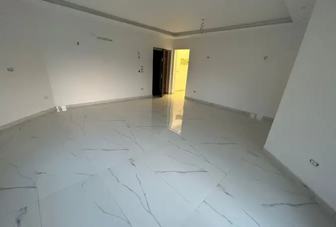 98008633 - Property Image 3
