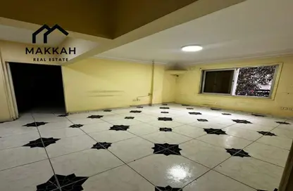 Office Space - 2 Bedrooms - 1 Bathroom for rent in Salah Salem St. - Roxy - Heliopolis - Masr El Gedida - Cairo