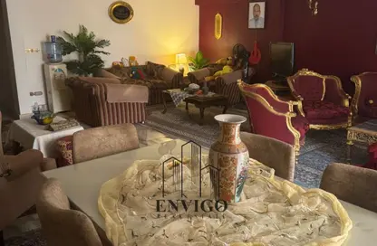 Apartment - 3 Bedrooms - 2 Bathrooms for sale in Dr Mahmoud Hoballah St. - 8th Zone - Nasr City - Cairo