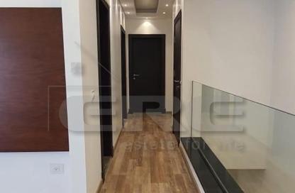 دوبلكس - 3 غرف نوم - 4 حمامات للايجار في ماونتن فيو اكزاكتف - حى الاندلس - مدينة القاهرة الجديدة - القاهرة