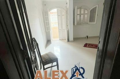 شقة - 2 - 1 للإيجار في شارع كفر عبده - كفر عبده - رشدي - حي شرق - الاسكندرية شقة - 2 - 1 للإيجار في شارع كفر عبده - كفر عبده - رشدي - حي شرق - الاسكندرية