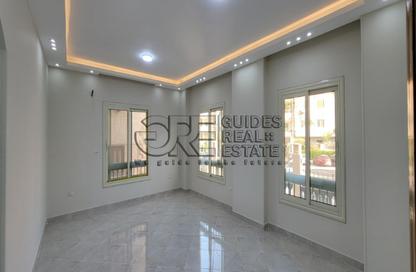 Apartment - 3 Bedrooms - 2 Bathrooms for sale in The Gate Plaza Mall - 10th District - Sheikh Zayed City - Giza