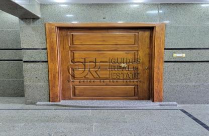 Apartment - 3 Bedrooms - 2 Bathrooms for sale in The Gate Plaza Mall - 10th District - Sheikh Zayed City - Giza