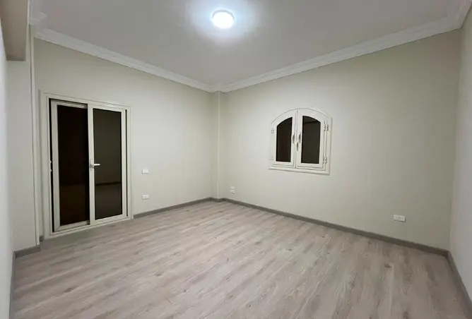 112986009 - Property Image 2