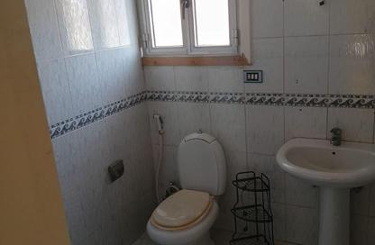 Apartment - 2 Bedrooms - 1 Bathroom for sale in Al Sheikh Ahmed Elsawy St. - 6th Zone - Nasr City - Cairo