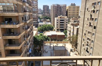 Apartment - 3 Bedrooms - 2 Bathrooms for sale in Hosny Ahmed Khalaf - 6th Zone - Nasr City - Cairo