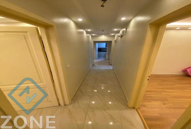 100367661 - Property Image 3