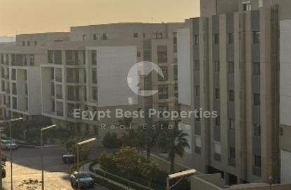 Apartment - 2 Bedrooms - 2 Bathrooms for sale in Moon Residences - Fifth Square - The 5th Settlement - New Cairo City - Cairo