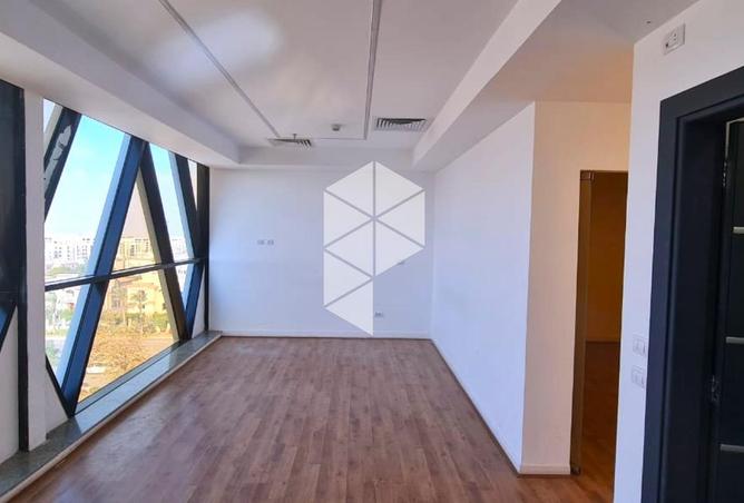72443418 - Property Image 2