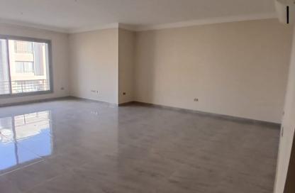Apartment - 2 - 2 for sale in Palm Hills Village Gate - South Investors Area - New Cairo City - Cairo