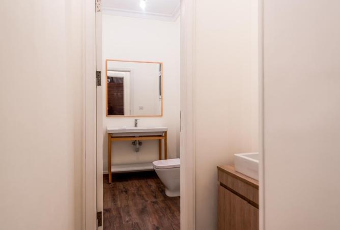 101205172 - Property Image 2