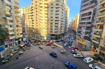 شقة - 3 غرف نوم - 3 حمامات للبيع في شارع مصطفي كامل - سموحة - حي شرق - الاسكندرية