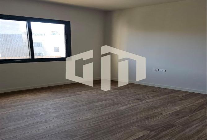 8603900 - Property Image 2