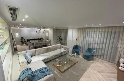 Apartment - 3 Bedrooms - 2 Bathrooms for sale in Taj City - 5th Settlement Compounds - The 5th Settlement - New Cairo City - Cairo