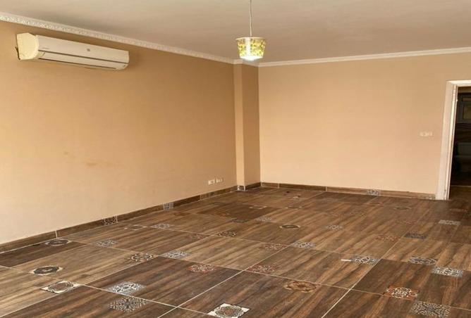 8704633 - Property Image 3