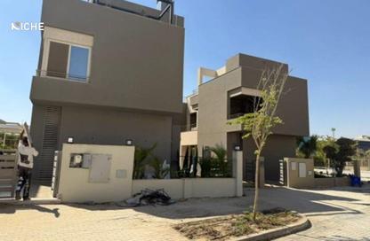 Villa - 6 Bedrooms - 7 Bathrooms for sale in The Crown - Cairo Alexandria Desert Road - 6 October City - Giza
