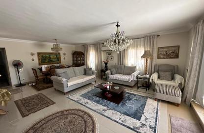 Apartment - 2 Bedrooms - 1 Bathroom for sale in Ganoob El Acadimia - New Cairo City - Cairo