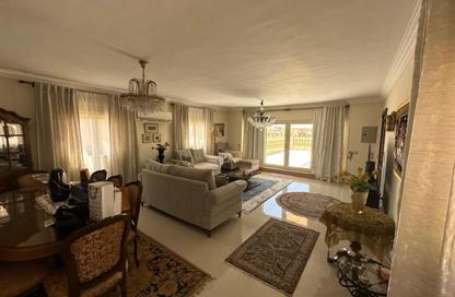 Apartment - 2 Bedrooms - 1 Bathroom for sale in Ganoob El Acadimia - New Cairo City - Cairo